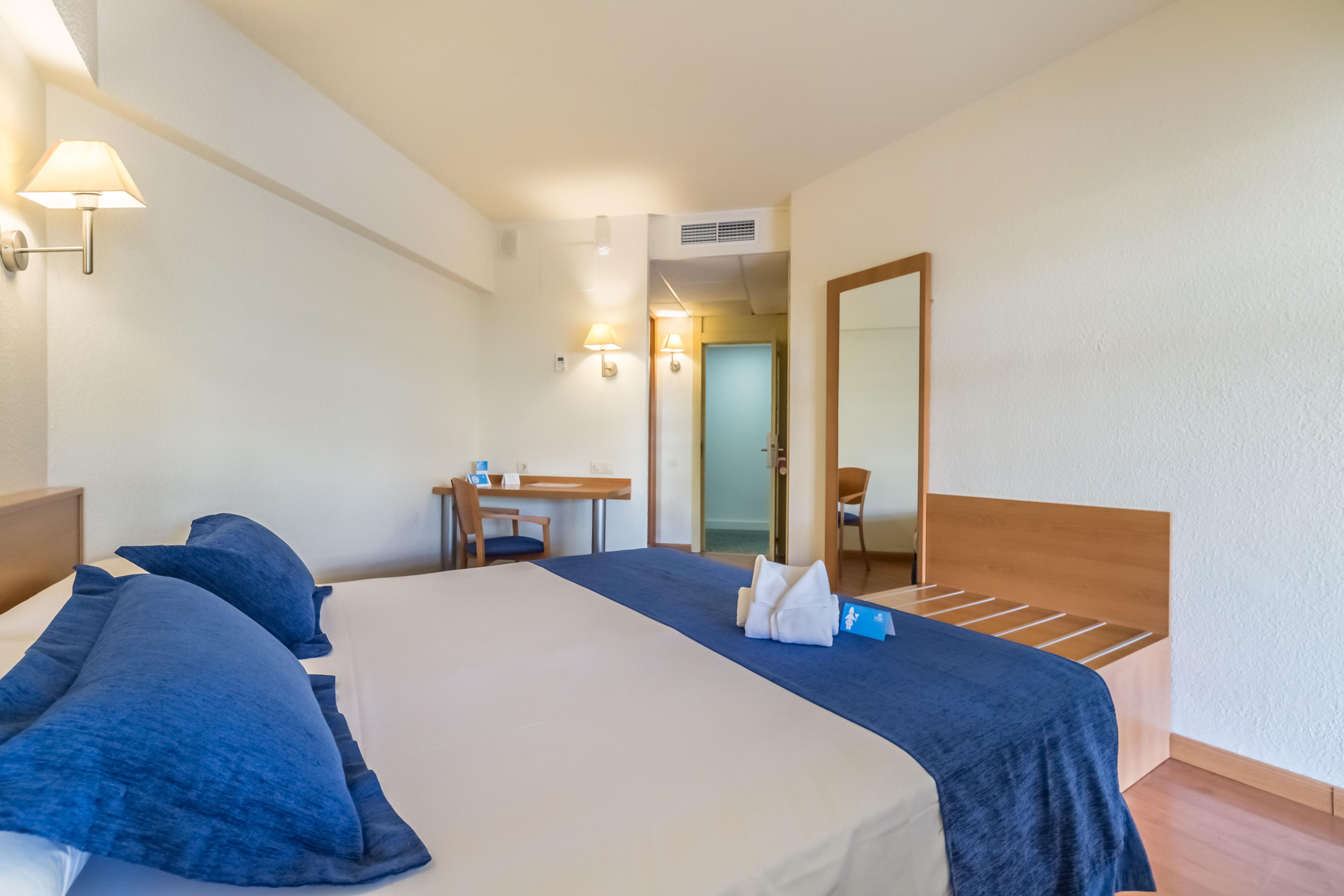 Hotel Aluasun Rojo (adults Only) 4*
