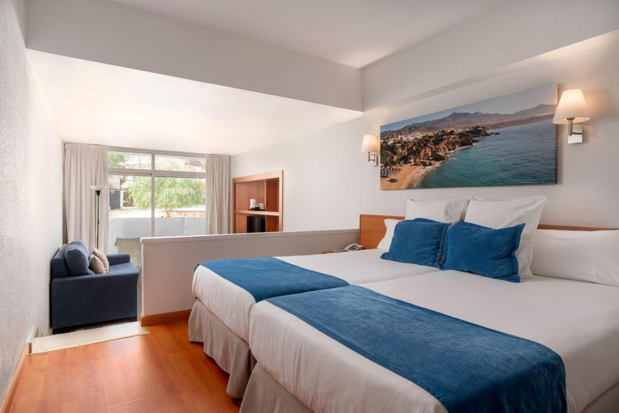 Hotel Aluasun Rojo (adults Only) 4*